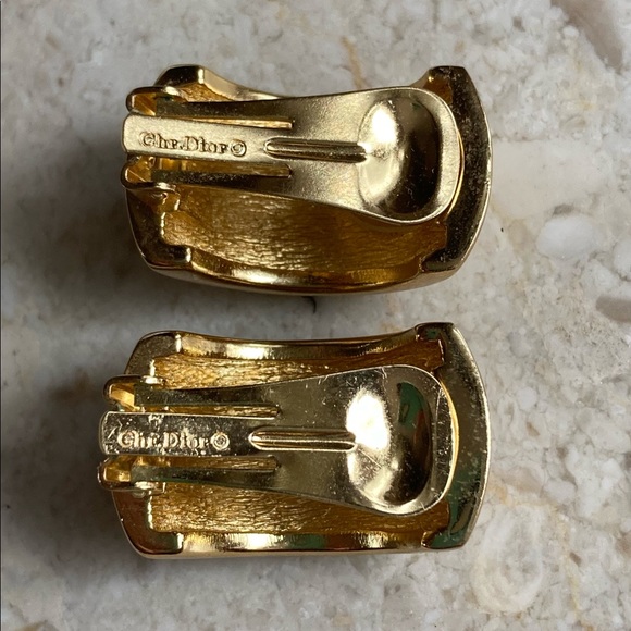 CHRISTIAN DIOR Signed, Vintage Crystal & Gold Tone Clip-On Huggie Hoop Earrings - Picture 7 of 9